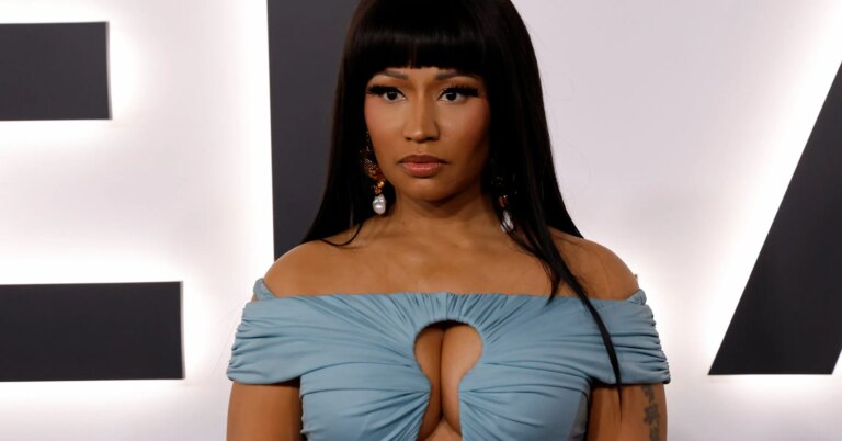 Nicki Minaj Calls Lizzo “Fat” And Claims She’s Got A “Weird” Case