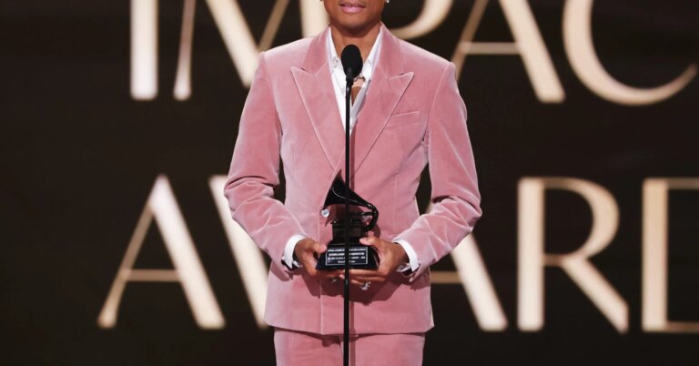 Pharrell’s Grammy Speech Angers Fans For Lack Of Chad Hugo Recognition
