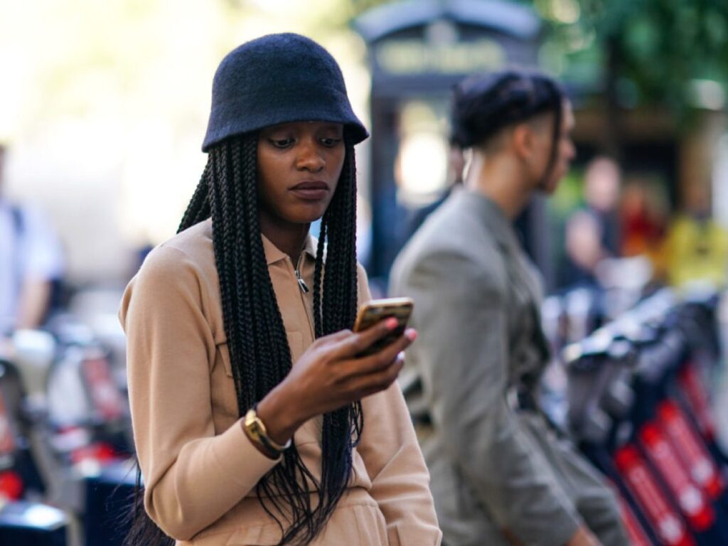 We’re Using AI More Than Ever—But At What Cost To Our Mental Health? – Essence