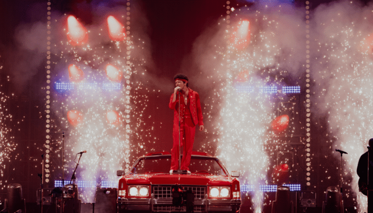 Velvet-Voiced Bruno Mars Beautifully Belts ‘777’ Hits In ATL Alongside Anderson .Paak & Leon Thomas, Silk Sonically Seals Soulful Night