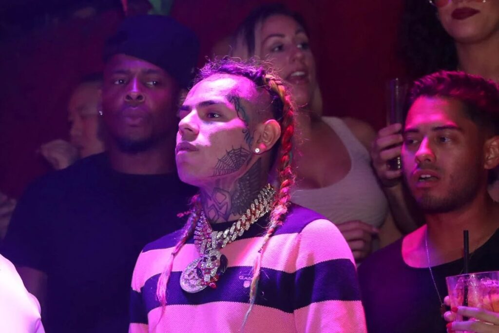 6ix9ine Alleges Pooh Shiesty’s Label Funded His Streams