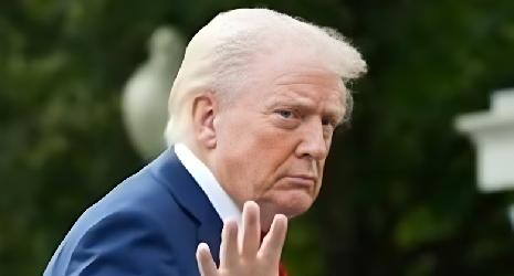 Jeffries Rules Out Impeachment if Democrats Win the House