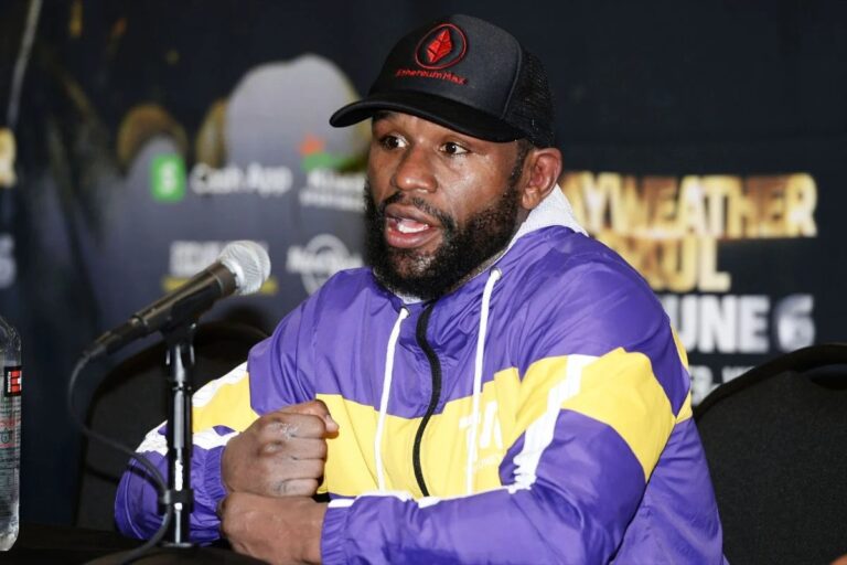 Floyd Mayweather Hit With Lawsuit Over Massive Unpaid Jet Bill Floyd Mayweather Hit With Lawsuit Over Massive Unpaid Jet Bill