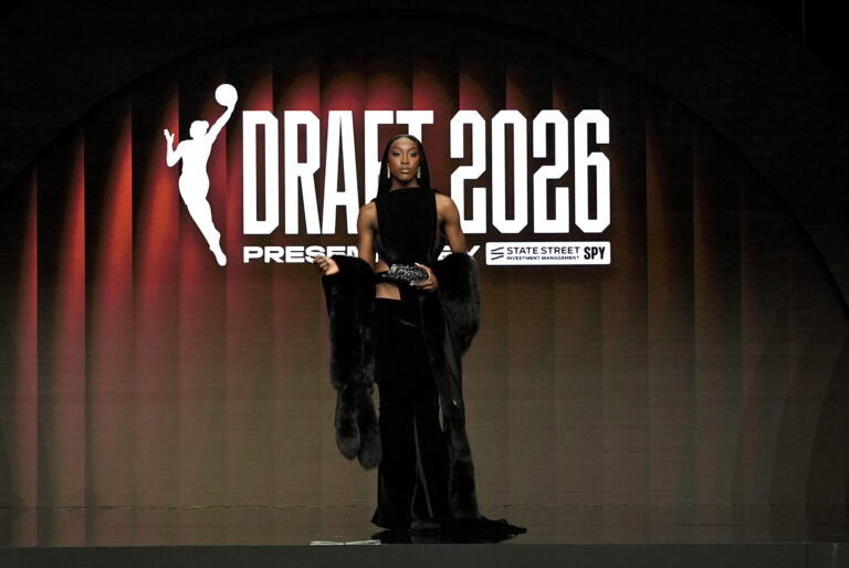 The Untold Story Flau’jae Johnson, The WNBA Star Who Rose From Tragedy to Triumph The Untold Story Flau’jae Johnson, The WNBA Star Who Rose From Tragedy to Triumph