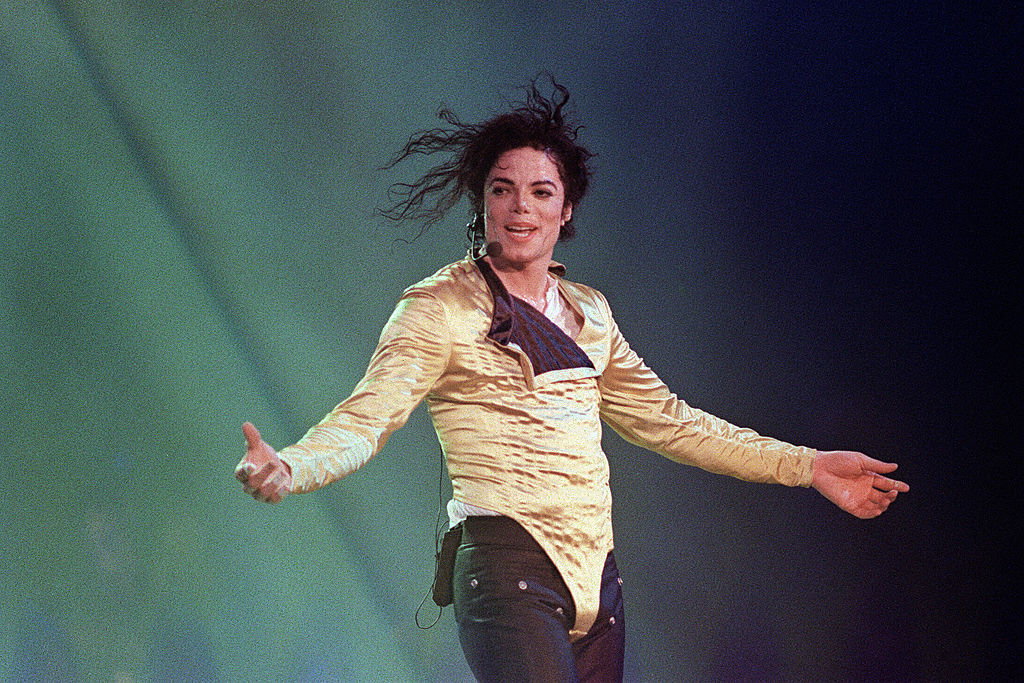 The Wild Time Michael Jackson Saved A Crazed Fan’s Life In South Korea