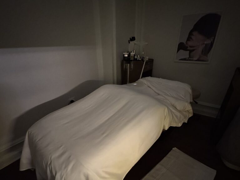 I Tried This Celebrity-Favorite Facial Ahead Of The Met Gala