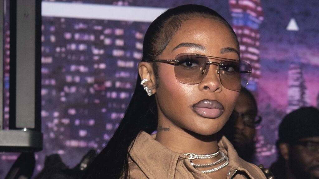 Dis Tew Much! Internet Users Are Swarming Emily Huff’s Social Media Amid Her Liking A Comment That Asked If She “Beat” Jayda Cheaves