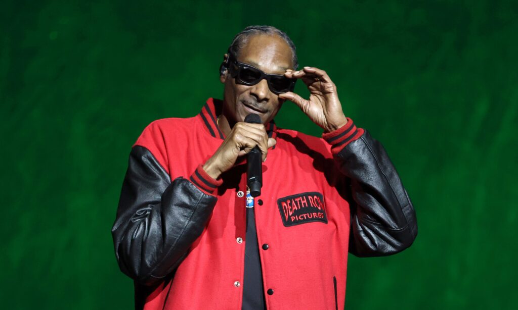 Snoop Dogg Responds to Backlash After Young Fan Joins Him On Stage During Pole Dance Set