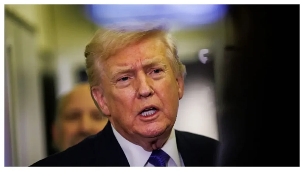 ‘Can’t Make This Up’: Trump Races to Show the World Jon Stewart’s ‘Apology’ Only for Eagle-Eyed Fans to Catch the One Detail That Went Over His Head