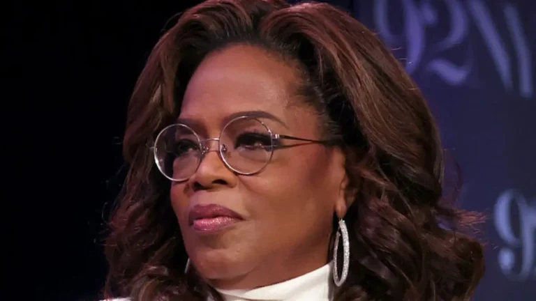 ‘Get Out of the Chair’: Oprah Winfrey’s Oscars Night Took a Painful Turn That Left a Scar She Still Carries ‘Get Out of the Chair’: Oprah Winfrey’s Oscars Night Took a Painful Turn That Left a Scar She Still Carries