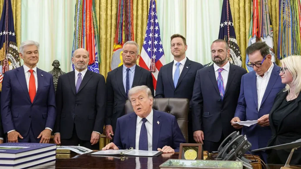 This Is Not a Joke Anymore: Trump Refuses to Stand During Major Announcement And Cameras Zoom In On What He’s Hiding