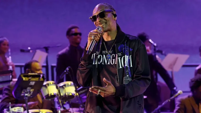 Snoop Dogg’s ‘Inappropriate’ Stage Dance Sparks Controversy: Who’s to Blame?