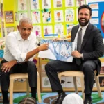 ‘OMG’: Obama and Mamdani Laugh and Sing with Bronx Kids in a Viral Classroom Moment— And the Photo They Left Behind Will Have Trump Raging at 3 AM
