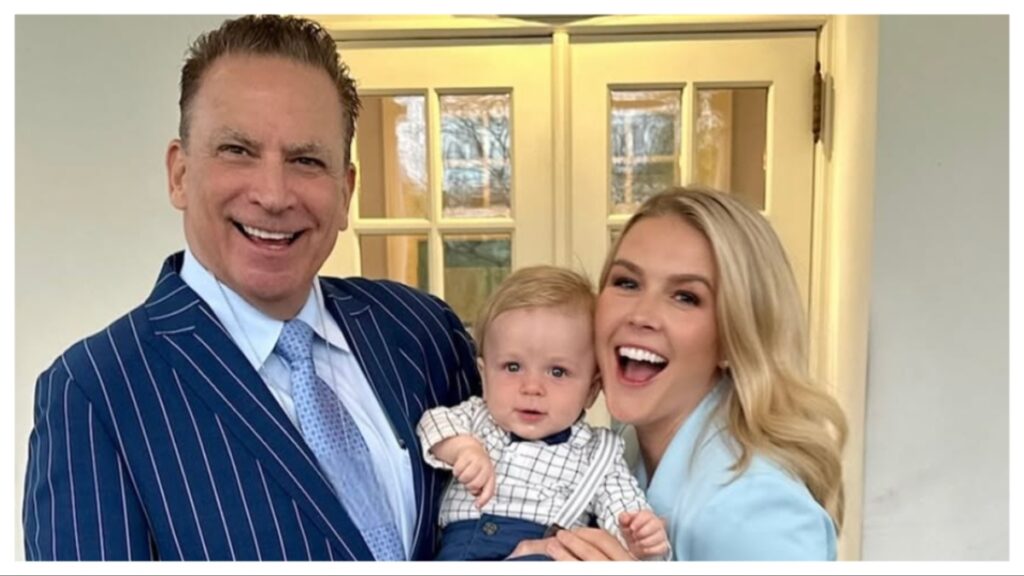 ‘Still Can’t Unsee It’: Karoline Leavitt’s New Family Pics Go Viral for All the Wrong Reasons ‘Still Can’t Unsee It’: Karoline Leavitt’s New Family Pics Go Viral for All the Wrong Reasons