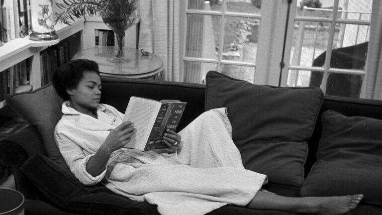 Spring into Wellness: The ESSENCE Editors’ Secrets for a Fresh Start Spring into Wellness: The ESSENCE Editors’ Secrets for a Fresh Start