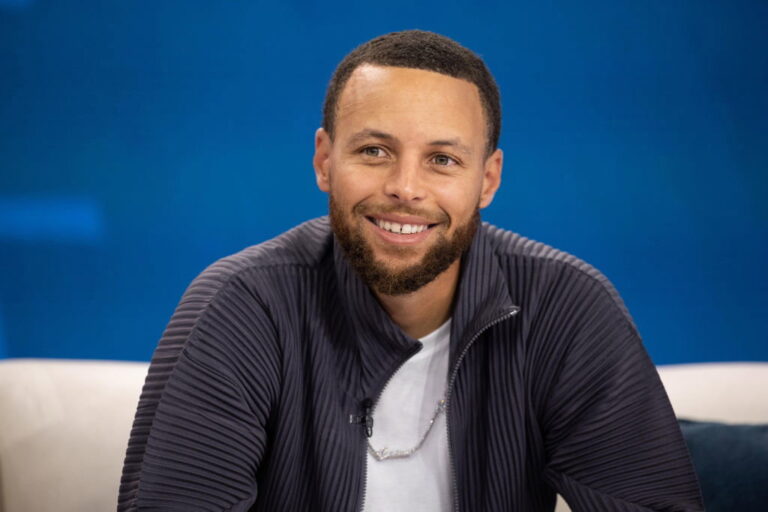 Stephen Curry And Warren Buffett Team Up For Star-Studded Charity Auction To Raise Millions