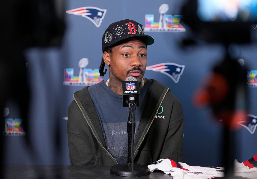 Stefon Diggs & Cayy Benji Throw Daughter Peyton A 1st Birthday Bash, Social Media Side-Eyes His Stiff Stance At Circus-Themed Toddler Party