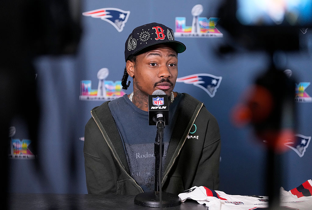 Stefon Diggs & Cayy Benji Throw Daughter Peyton A 1st Birthday Bash, Social Media Side-Eyes His Stiff Stance At Circus-Themed Toddler Party Stefon Diggs & Cayy Benji Throw Daughter Peyton A 1st Birthday Bash, Social Media Side-Eyes His Stiff Stance At Circus-Themed Toddler Party