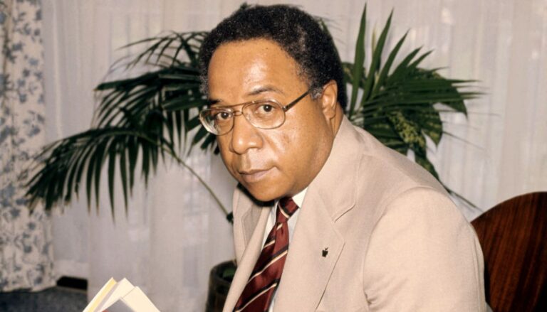 ‘Roots’ Removed: Knox County Bans Alex Haley’s Pulitzer Prize Winning Classic From Libraries Over One Paragraph