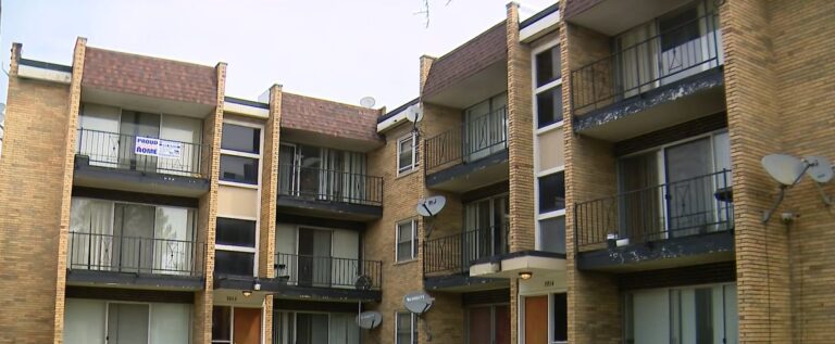 ‘Postpartum Psychosis Is A Real Issue’ — Chicago Mom, 25, Allegedly Fatally Stabbed 1-Month-Old Baby Before Jumping Out 2nd Floor Window ‘Postpartum Psychosis Is A Real Issue’ — Chicago Mom, 25, Allegedly Fatally Stabbed 1-Month-Old Baby Before Jumping Out 2nd Floor Window