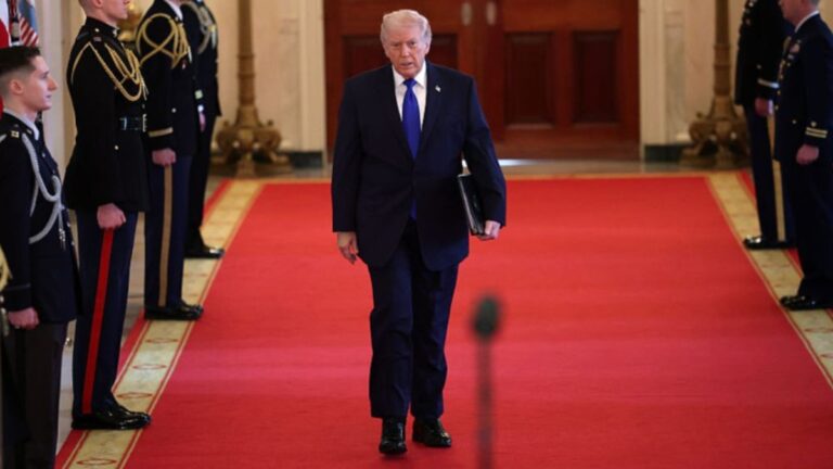 ‘Something Money Can’t Fix’: Trump’s Swollen, Discolored Hands Raises Health Concerns Days After Video Shows Him Slumping and Struggling to Walk