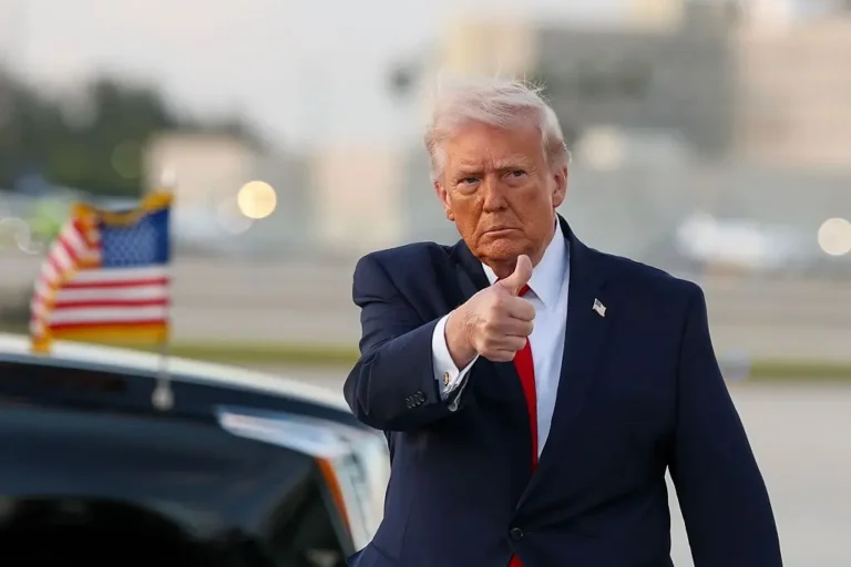 Trump’s Fourth Trip to Walter Reed in 15 Months Just Triggered a Wave of Alarm — Then a Photo Surfaced That the White House Can’t Delete Fast Enough