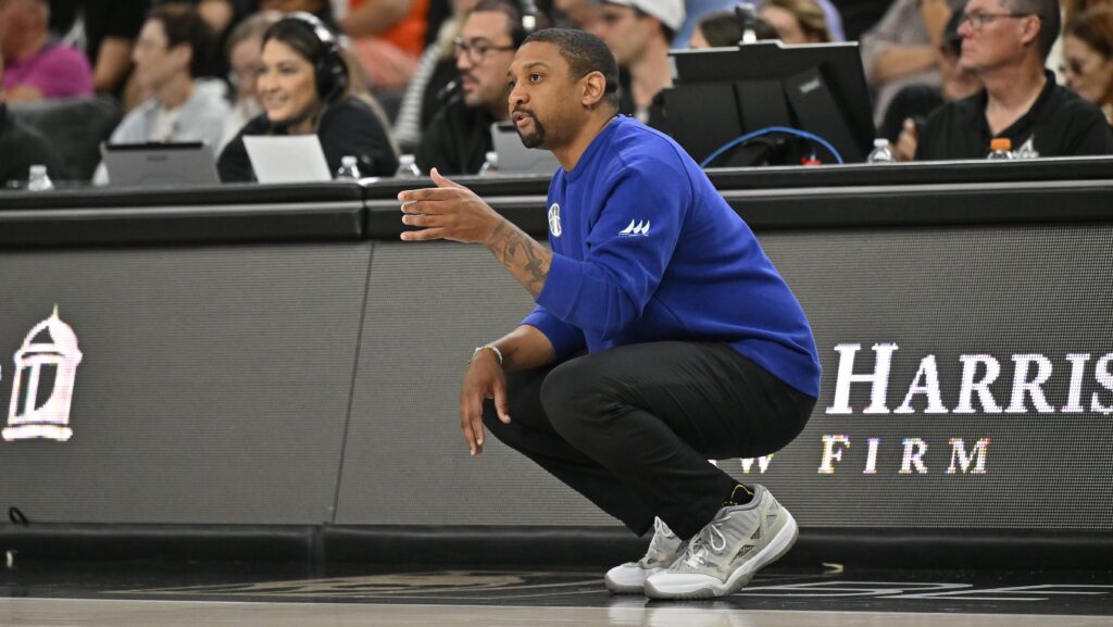 Chicago Sky coach Tyler Marsh carries lessons of adversity into Year 2 Chicago Sky coach Tyler Marsh carries lessons of adversity into Year 2
