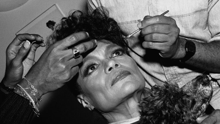 Last-Minute Mother’s Day Beauty Gifts That Show You Care
