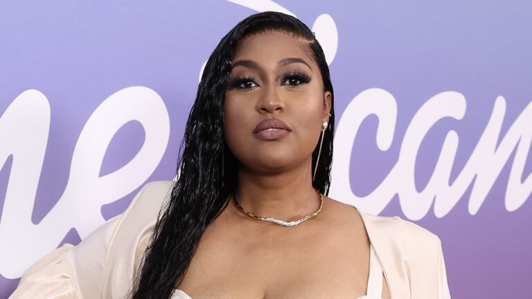 Come Thru, Then! Jazmine Sullivan STUNS After Showing Off Her Apparent Weight Loss (VIDEOS) Come Thru, Then! Jazmine Sullivan STUNS After Showing Off Her Apparent Weight Loss (VIDEOS)