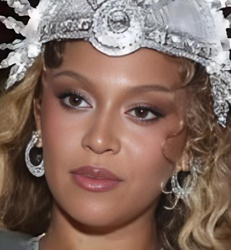 Celebrity News Roundup: Prison, Pregnancy, and Roast Drama | VIDEO