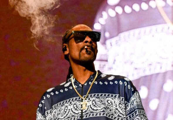 Snoop Dogg Postpones Long Beach Cannabis Shop Opening