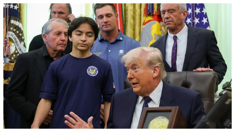 ‘What The….?’: Trump Gathered Children in the Oval Office for a Fitness Award — Then Told Them They’d All Be Wiped Out Right Now If It Weren’t for Him