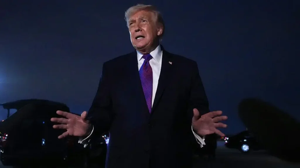 ‘He’s Literally the Older Brother’: Trump Attempts to Size Up a Leader Smaller Than Him, But It Falls Apart Once Viewers Catch the One Detail He Overlooked ‘He’s Literally the Older Brother’: Trump Attempts to Size Up a Leader Smaller Than Him, But It Falls Apart Once Viewers Catch the One Detail He Overlooked