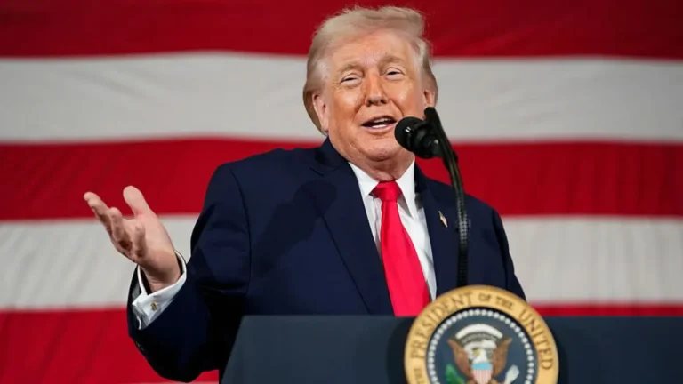 Trump’s Bizarre Rant in Front of Schoolchildren Leaves Viewers Stunned