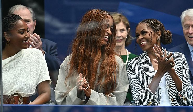 Michelle Obama, Sasha And Malia Made The Obama Center Opening A Celebration Of Black Girls – And Their Braids Michelle Obama, Sasha And Malia Made The Obama Center Opening A Celebration Of Black Girls – And Their Braids