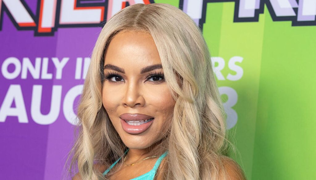 Photoshoot or Photoshop? RHOP Alum Mia Thornton Sets Off Viral #SophieONeil Trend After Alleged Bodyswap With Influencer