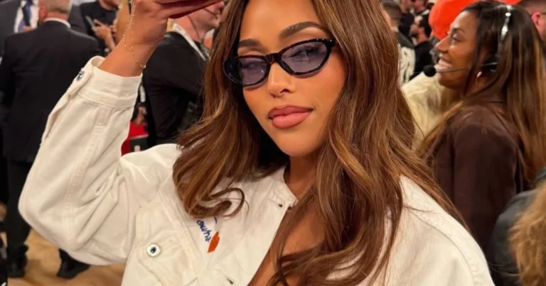 Get The Look: How To Channel Knicks Spirit Like Jordyn Woods Get The Look: How To Channel Knicks Spirit Like Jordyn Woods