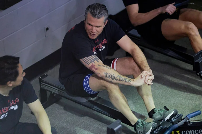 ‘Why Would He Let Someone Post This?’: Pete Hegseth’s Tough-Guy Image Takes a Hit After Cameras Catch an Embarrassing Struggle He Couldn’t Hide