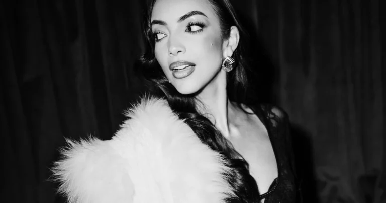 Alissia Has Already Shaped The Sound Of Modern R&B. Now She’s Making Her Own. Alissia Has Already Shaped The Sound Of Modern R&B. Now She’s Making Her Own.