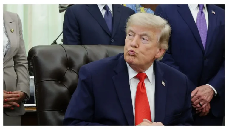 ‘It’s Disrespectful’: White House Said You’d Have to Be Brain Damaged to Notice Trump’s Most Humiliating Moment Yet — Dems Just Turned It Into an Even Bigger Nightmare ‘It’s Disrespectful’: White House Said You’d Have to Be Brain Damaged to Notice Trump’s Most Humiliating Moment Yet — Dems Just Turned It Into an Even Bigger Nightmare