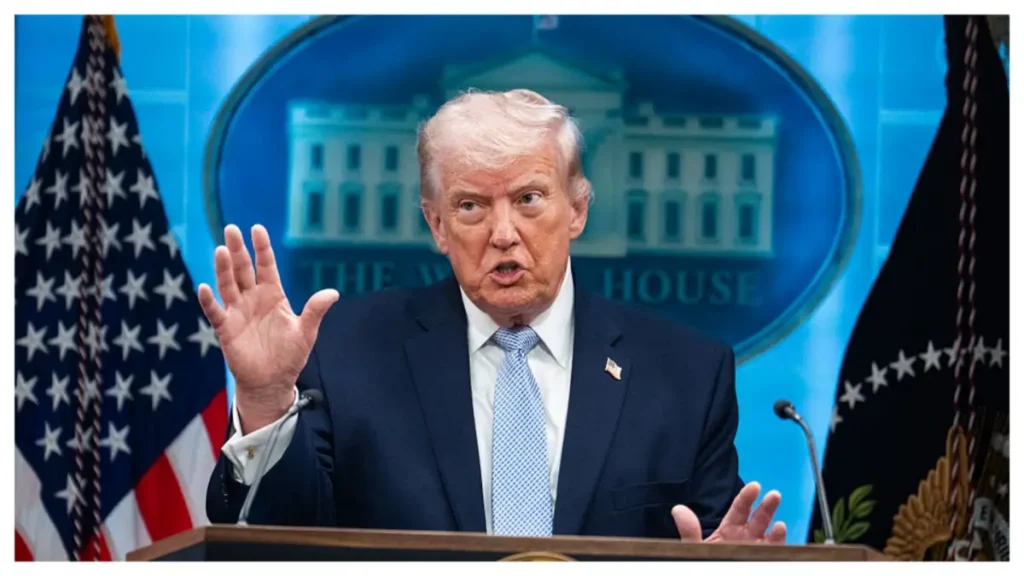 ‘Rude And Ignorant!’: Trump Causes Utter Outrage After Brutally Silencing Cabinet Member With These Two Words — And the Internet Watched in Disbelief ‘Rude And Ignorant!’: Trump Causes Utter Outrage After Brutally Silencing Cabinet Member With These Two Words — And the Internet Watched in Disbelief