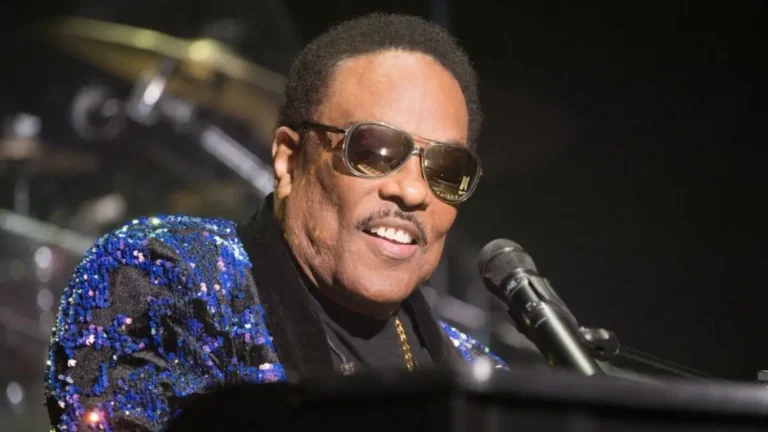 ‘Oh No Charlie’: Charlie Wilson Struggles to Walk One Year After Health Crisis as He Stops His Show to Share Something Fans Never Expected