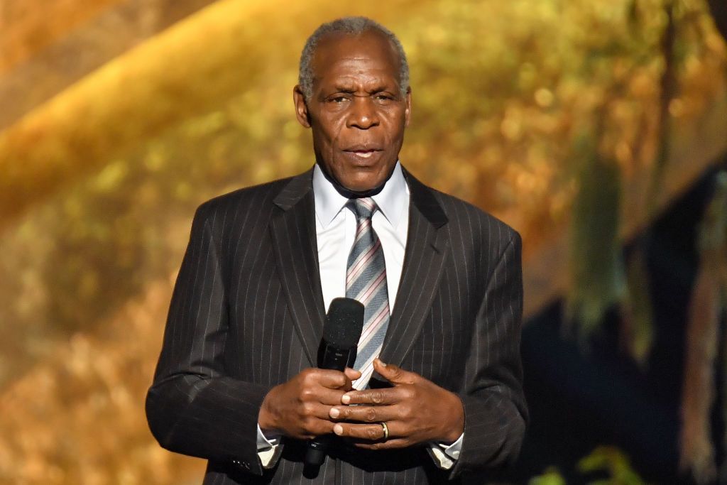 Danny Glover Announces Alzheimer’s Diagnosis, Reveals He’s Been Living With The Disease For Multiple Years Danny Glover Announces Alzheimer’s Diagnosis, Reveals He’s Been Living With The Disease For Multiple Years