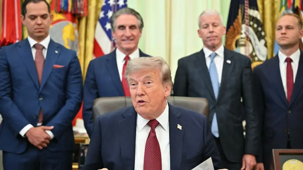 Why Did Trump Leave CEOs Hanging for 36 Minutes? Here’s What Went Down Why Did Trump Leave CEOs Hanging for 36 Minutes? Here’s What Went Down
