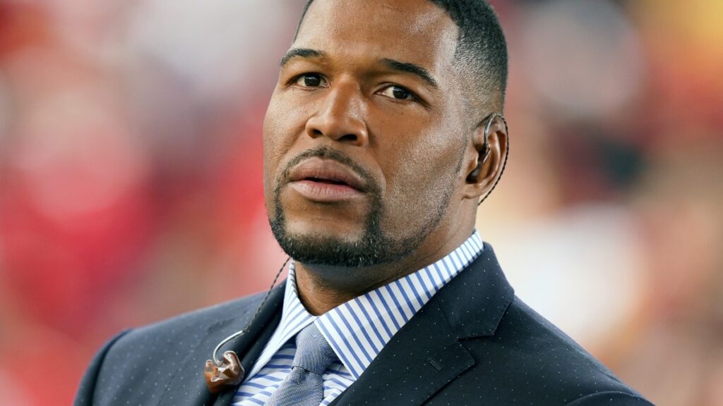 Why Are Critics Upset with Michael Strahan’s Chris Johnson Interview? Why Are Critics Upset with Michael Strahan’s Chris Johnson Interview?